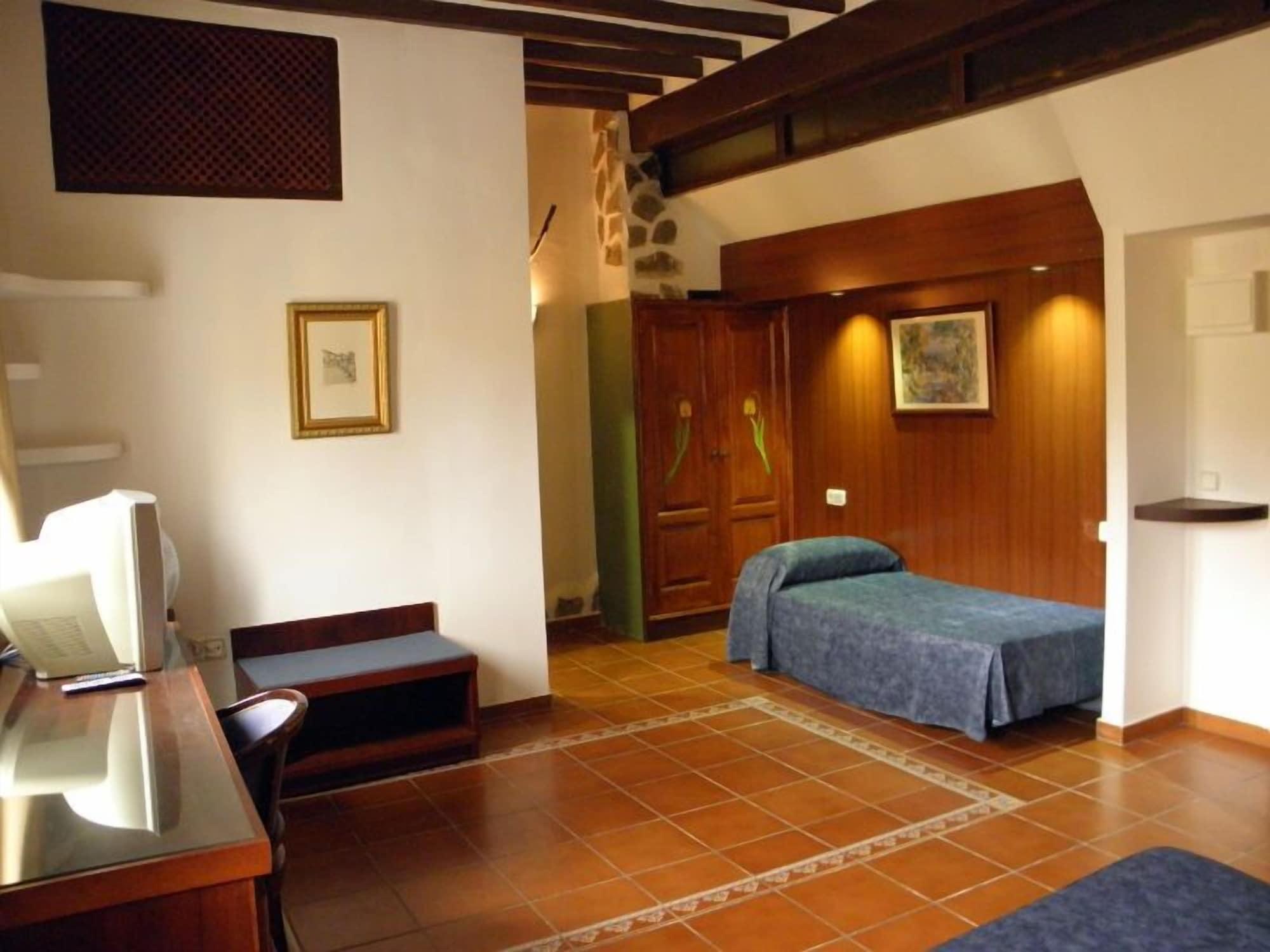Hostal León Dormido Polop Exterior foto