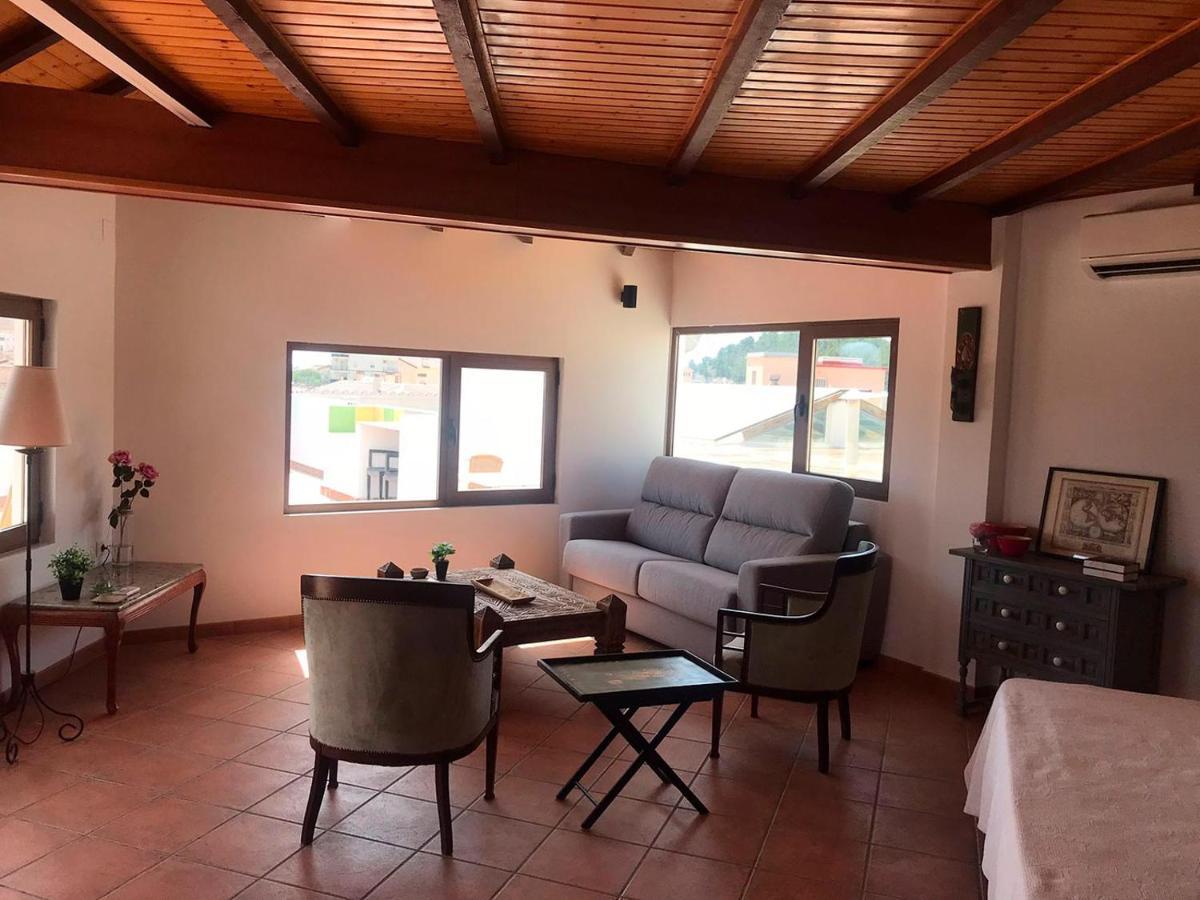 Hostal León Dormido Polop Exterior foto